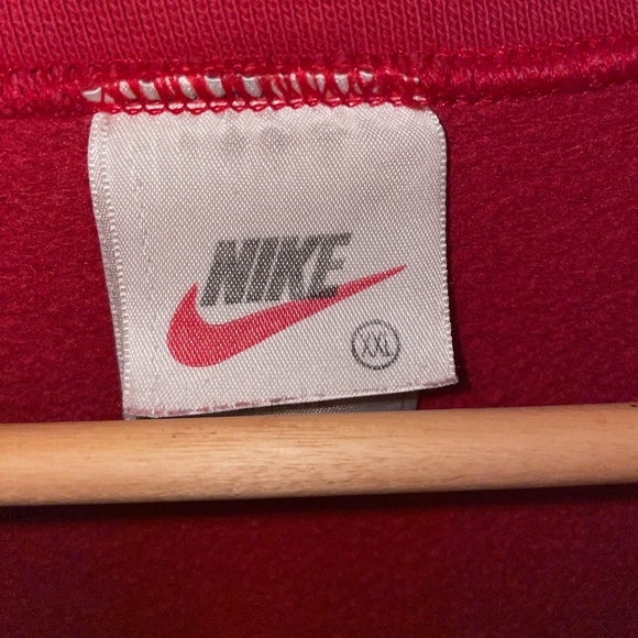 Vintage 90’s Nike Essential Embroidered Sweatshirt In Red - Picture 4 of 7